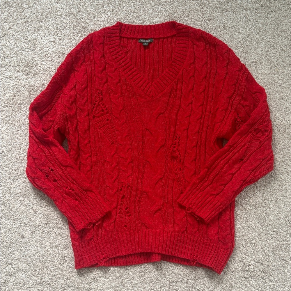 Wild Fable Red V-Neck Sweater Distressed women’s teen Sz Medium ❤️ Valentine Day